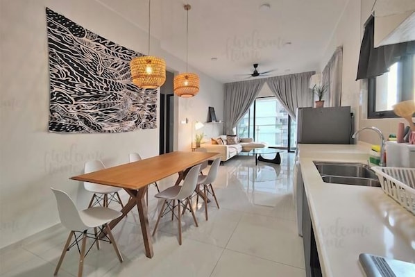 Room - Amberside, Country Garden Danga Bay Homestay by Welcome Home (Johor Bahru)