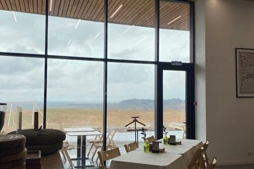 Charyn Visitor-Center