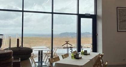 Charyn Visitor-Center