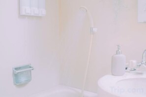 Unclassified image, 2 of 18, button - Minimalist Loft 7: Namba Compact Studio & 24/7 Gym (Osaka)