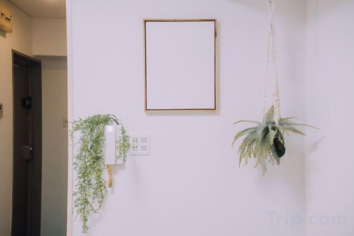 Minimalist Loft Namba Compact Studio & 24/7 Gym