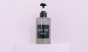 Bathroom amenities - Minimalist Loft 7: Namba Compact Studio & 24/7 Gym (Osaka)