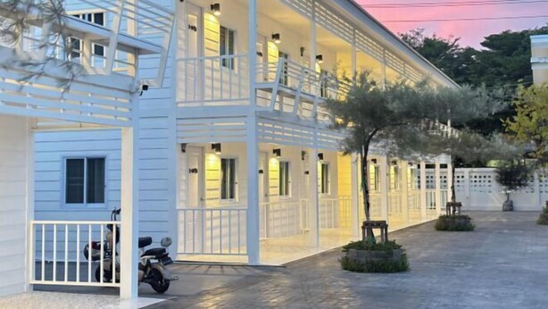 Unclassified image, 1 of 53, button - Duangdeerojehouse (Chon Buri)