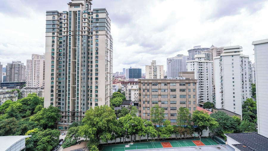 Tyms Modern 2BR 1BA Suite Xujiahui Malls