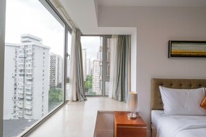 Superior Apartment, 2 Bedrooms, Kitchen, City View | Seterika/papan seterika, Wi-fi percuma