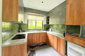 Private kitchen - An Villa - 3 bedrooms villa with private pool (Hoi An)