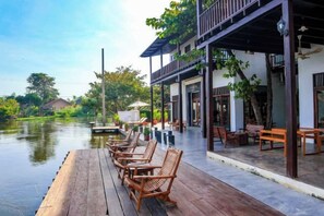 Unclassified image, 5 of 21, button - The Bank River House (Phak Hai)