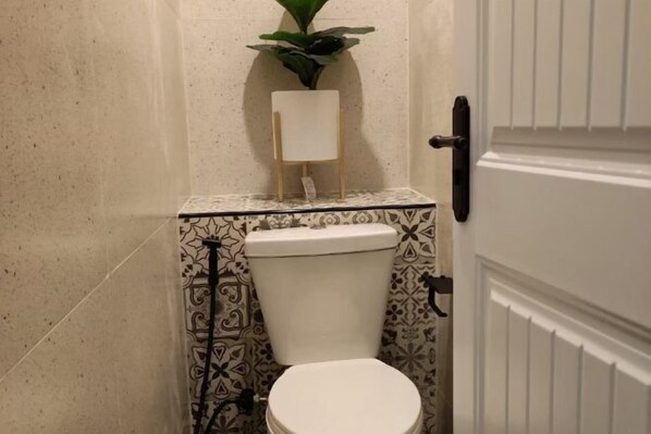 Bathroom - Medina Private Pool Villa-Bangsaen (Chon Buri)