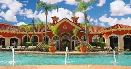 Lovely 2 BR Waterfront Condo Balcony Grand Venezia