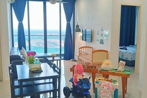 Children’s area - Walk 3min Legoland 8pax Lakeview 2BR D'Pristine (Iskandar Puteri)
