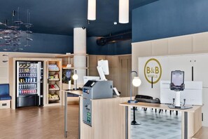 Lobby - B&B Hotel Alicante Aeropuerto  (Alicante)