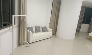 Interior - Five Tigers Hotel (Boten)