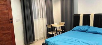 Cozy Studio Type unit w/ TV, Wifi, hotshower & ref