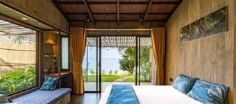 NOMIA GARDEN RETREATS