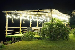 Outdoor dining - NOMIA GARDEN RETREATS (Thong Nhat)
