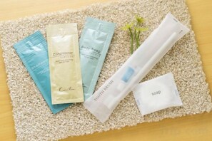 Bathroom amenities - Cosmo Lead Minamiazabu (Tokyo)