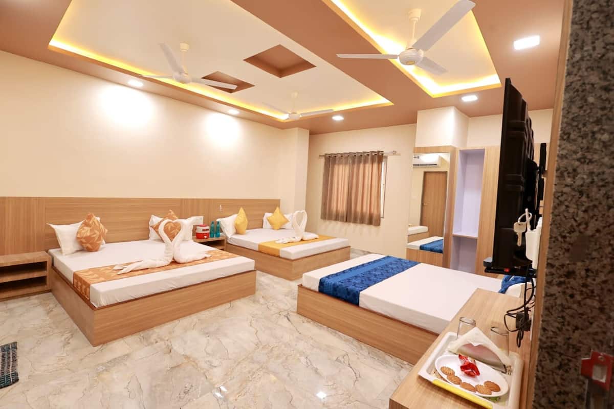 Gallery Room, City View | Free WiFi, bed sheets
