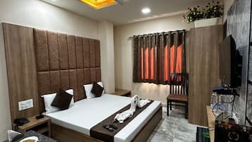 Deluxe Double Room, City View