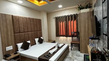 Luxury Room, City View