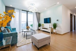 Unclassified image, 4 of 56, button - PQG - Vinhomes Skylake - Lavish - Resplendent Apartments in Hanoi (Hanoi)