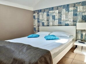 4 Schlafzimmer, Bügeleisen/Bügelbrett, kostenloses WLAN, Bettwäsche