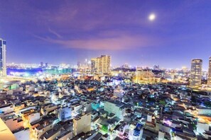 รูปภาพที่ไม่ได้จัดประเภท, 4 จาก 12, ปุ่ม