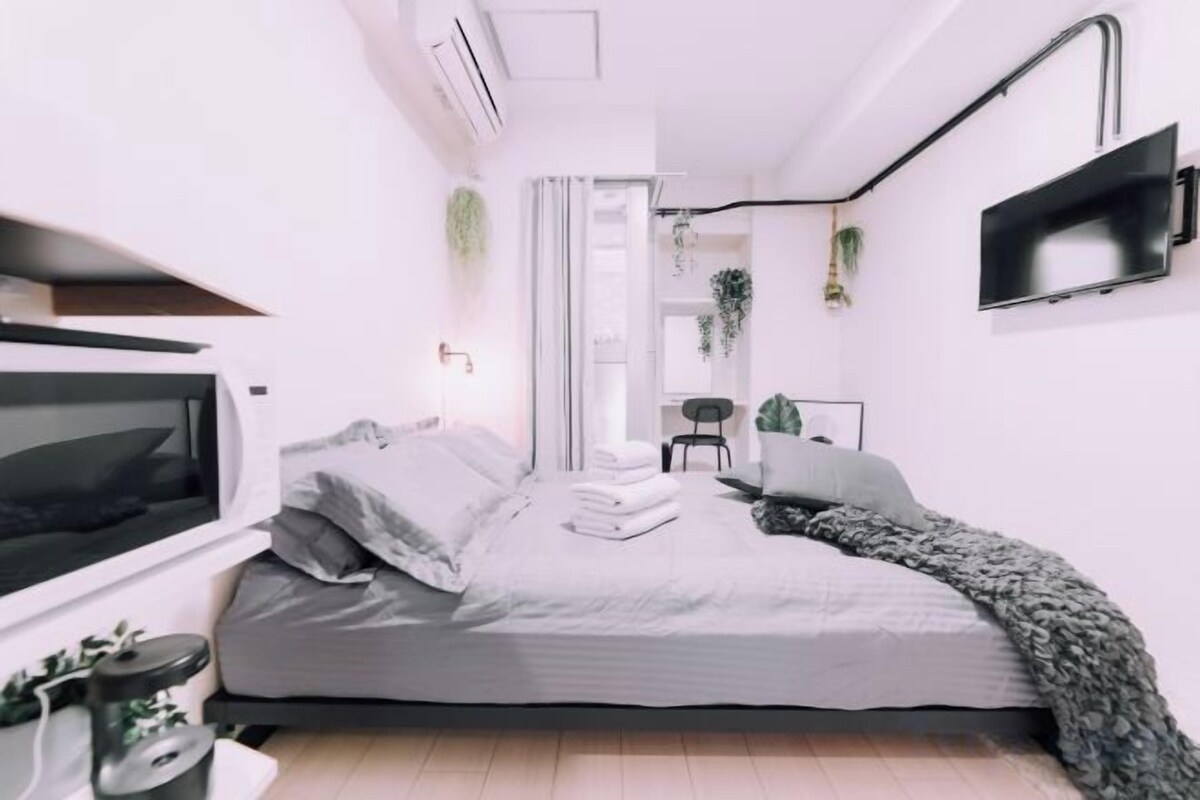 Minimalist Loft Namba Compact Studio & 24/7 Gym MA802