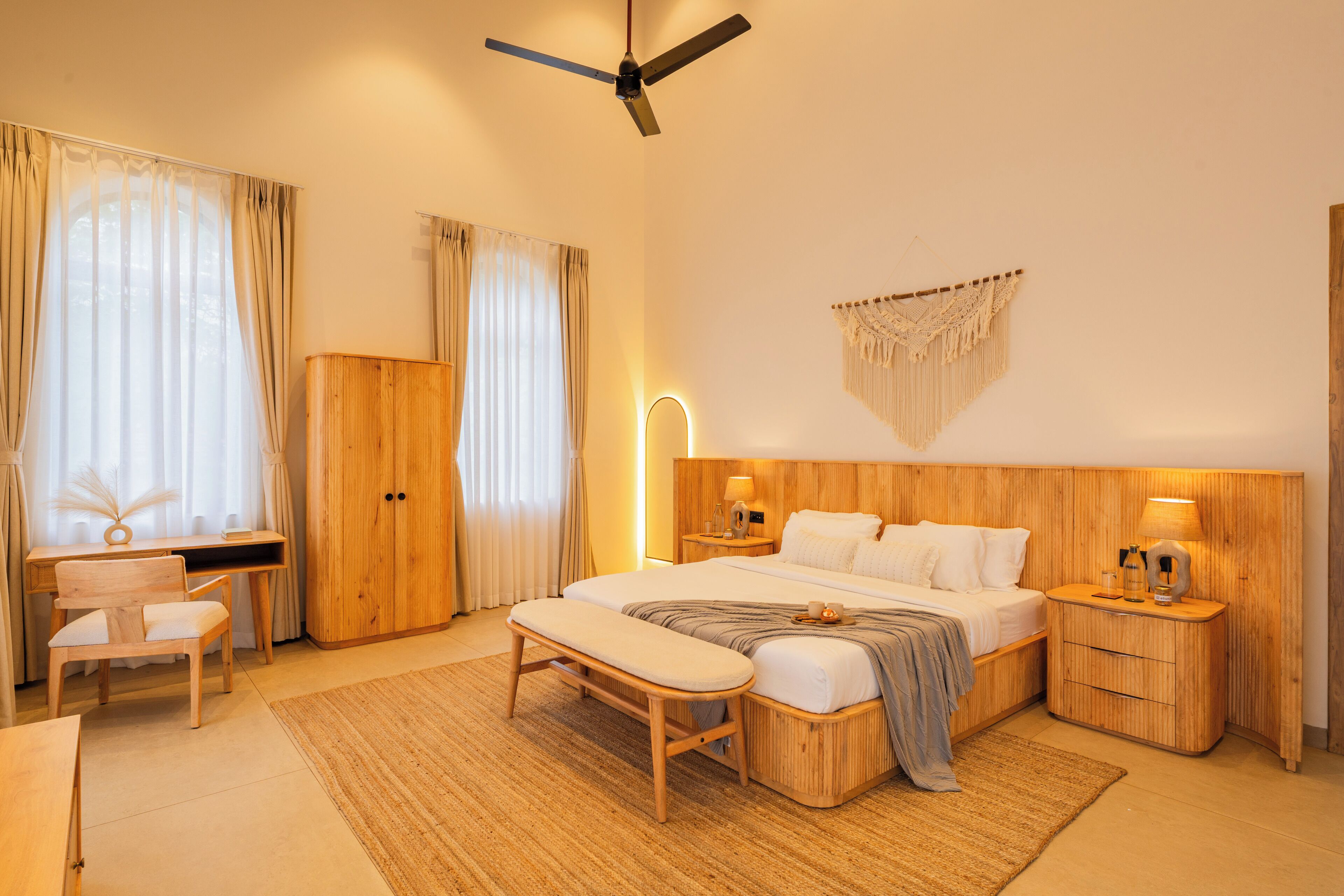 4 chambres, fer et planche à repasser, Wi-Fi, draps fournis