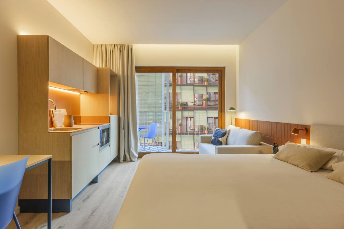 In-room safe, desk, laptop workspace, blackout drapes