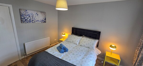 2 bedrooms - Castleton Gardens Apartment 3 (Belfast)