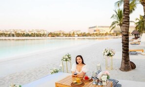 Outdoor dining - Yangguang Elite - Vinhomes Ocean Park Ha Noi (Hanoi)