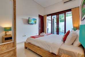 Villa, Patio, Pool View | In-room safe, free WiFi, bed sheets