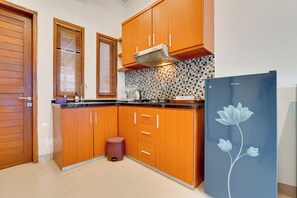 Villa, Patio, Pool View | Private kitchen