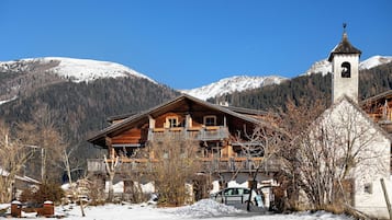 Esterni
