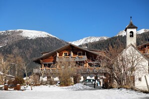 Exterior - Apartment 'Jelerhof Hochstein' with Mountain View, Shared Garden and Wi-Fi (Gsies)