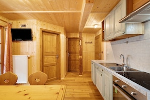 Kühlschrank, Ofen, Herdplatte, Geschirrspüler