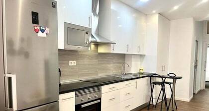 AP Junto AL Hospital Morales Meseguer