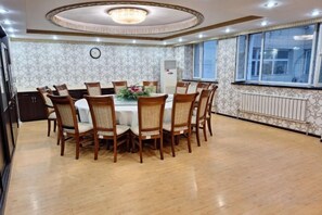Unclassified image, 3 of 80, button - Yingbin Garden Hotel (Almaty)