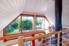 Interior - The Wooden Haven with Private Wellness Area (GUERLEDAN)