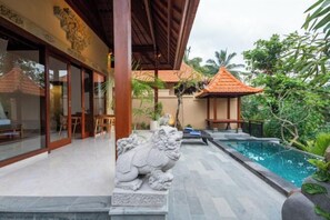 Cribs/infant beds - Tirtha Dawa villa (Bali)