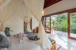 Cribs/infant beds - Tirtha Dawa villa (Bali)