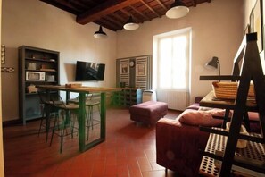 Room - Designer Apartments in Florence (Florence)