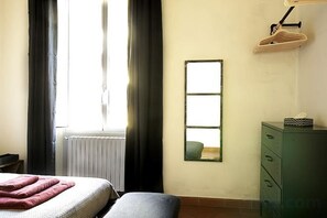 Room - Designer Apartments in Florence (Florence)