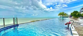 Silverscape Residence Sea View Melaka by Stayrene