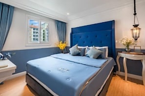 Cribs/infant beds