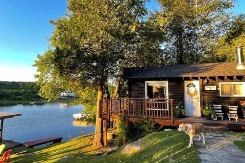 The Muskoka Nest – A Lakeside Treehouse Retreat
