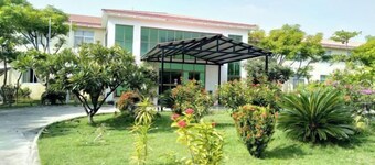 Excelsior Resort Hotel