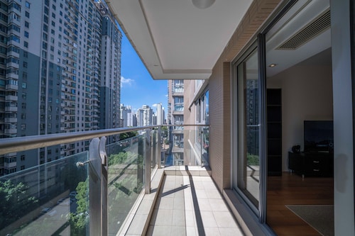 Tyms Family 1BR 1BA Apt Xujiahui