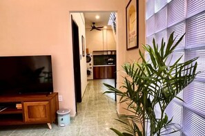 Unclassified image, 2 of 22, button - LYLAC Home Saigon TDX - City Center Cosy 4BR Townhouse with Garden in D1 (Ho Chi Minh City)