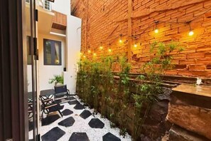 Unclassified image, 2 of 22, button - LYLAC Home Saigon TDX - City Center Cosy 4BR Townhouse with Garden in D1 (Ho Chi Minh City)